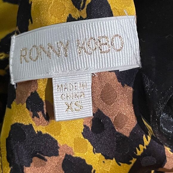 Ronny Kobo Giorgia Leopard Print Puffed Shoulder Faux
Wrap Dress Size XS - Picture 12 of 13